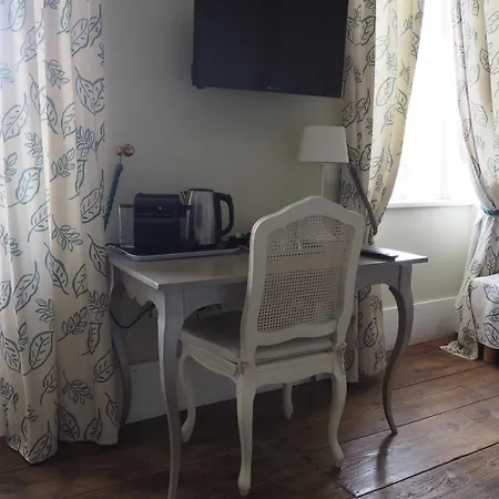 Bed and Breakfast L'affable 3*